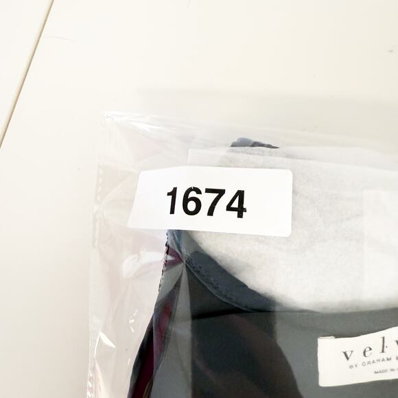 Velvet Graham Spencer Gray Crepe Delphinia Shift Sequins Mini Dress - Size M - Picture 10 of 10